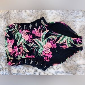 Strapless, One piece Swimsuit